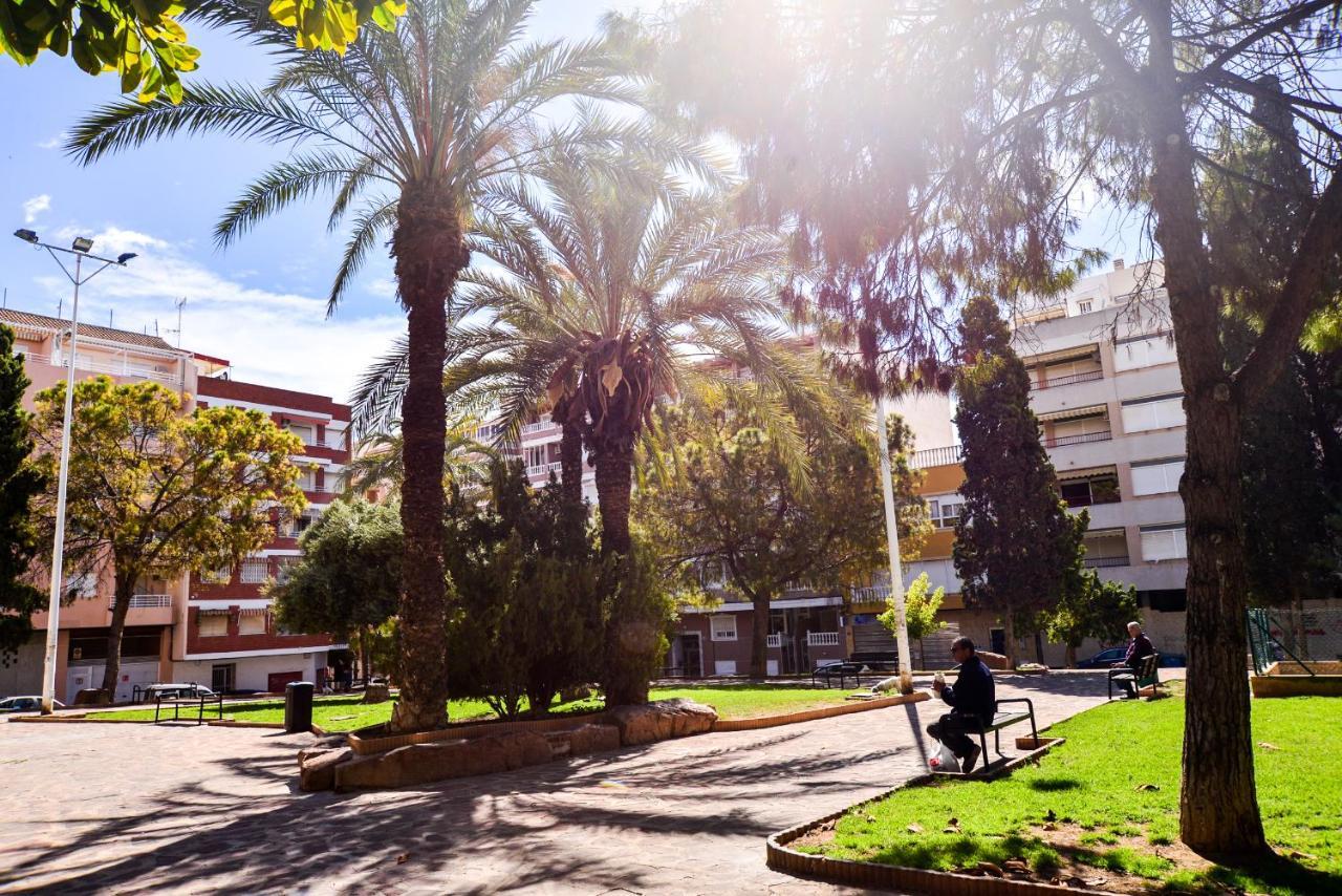 Holiday Studio Jardin Playa Torrevieja Exterior photo