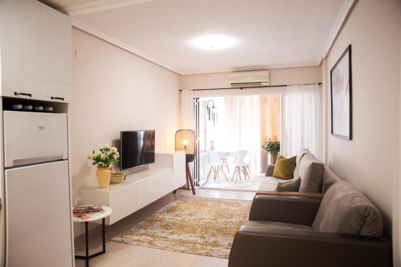Holiday Studio Jardin Playa Torrevieja Exterior photo