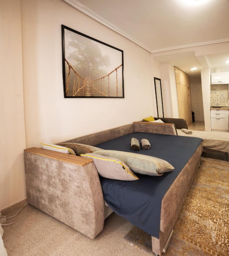 Holiday Studio Jardin Playa Torrevieja Exterior photo